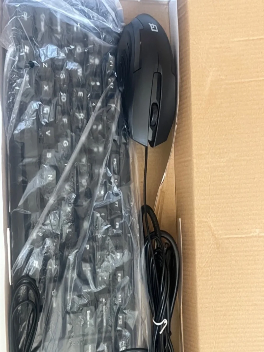 New!!!! QR-60 Wired Keyboard and Mouse bundle w/ Power Cord